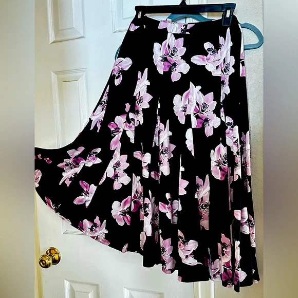 Philosophy XL elastic waist black floral skirt - Picture 1 of 5